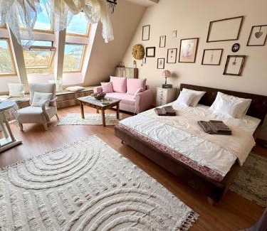 Kecskemet Apartment | Gold Moon Apartment