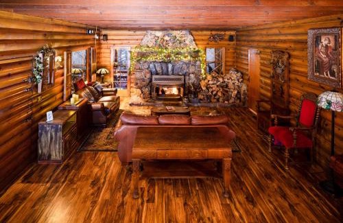 Big Bear City Bed & Breakfast | Gold Mountain Manor
