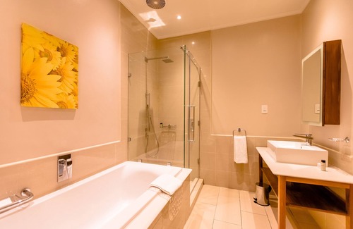 Greater Johannesburg Metropolitan Area Hotel | Gold Reef City Theme Park Hotel