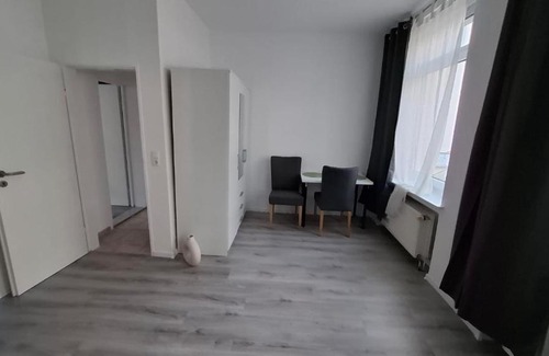 Sued Apartment | Goldberg Apartments
