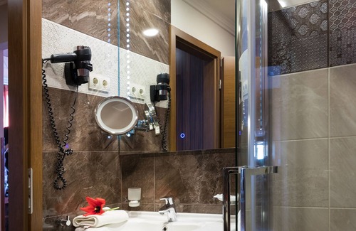Gyor Hotel | Golden Ball Club Hotel & Fitness