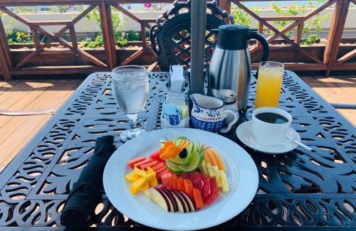Belize City Hotel | Golden Bay Belize Hotel