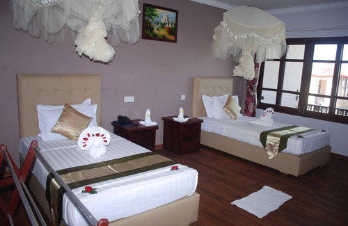 Chaung Thar Hotel | Golden Beach Resort Hotel