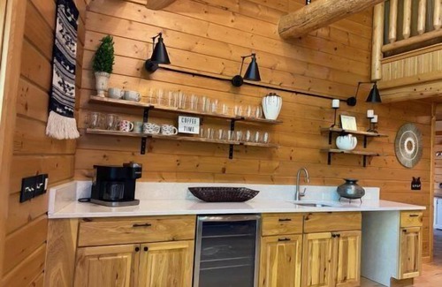 Baraboo House | Golden Bear Lodge Near Ho Chuck Casino