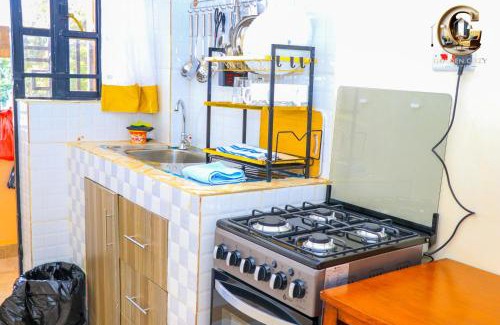 Limuru Bed & Breakfast | Golden cozy homes