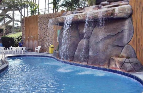 Centro Apartment | Golden Dolphin Grand Hotel - FLAT Quarto e Sala Com Roupa de Cama e Banho - Piscinas 24h