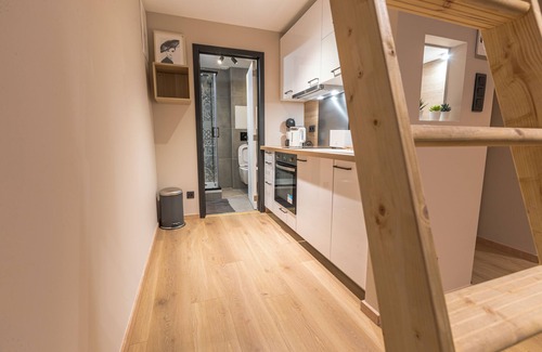 Postel Apartment | Golden Dove Luxury Apartment 3