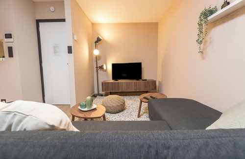 Postel Apartment | Golden Dove Luxury Apartment 3