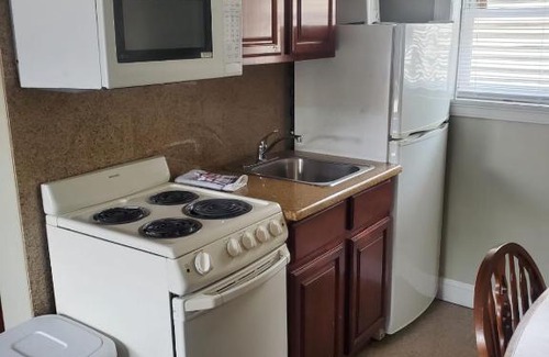 Plattsburgh Hotel | Golden Gate Lodging