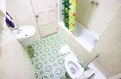 Nyaungshwe Hotel | Golden Gum Kino Hotel Nyaung Shwe
