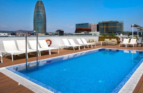 El Parc i la Llacuna del Poblenou Hotel | Golden Hotel Barcelona