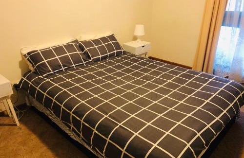Springvale Apartment | Golden House
