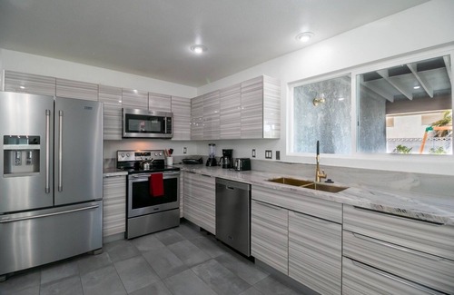 Chinatown House | Golden Modern 4 Bedroom House
