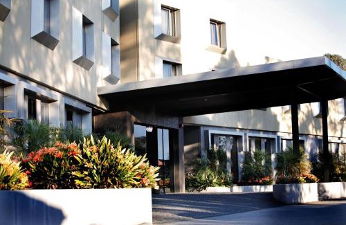 Wantirna Hotel | Golden Pebble Hotel