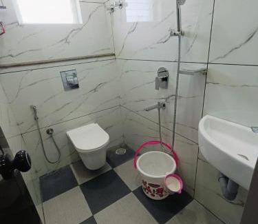 Piriyapatna Hotel | Golden Residency