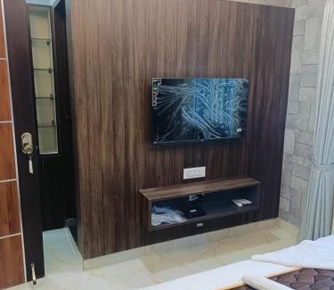 Piriyapatna Hotel | Golden Residency