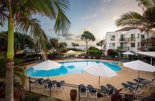 Tugun Resort | Golden Riviera Absolute Beachfront Resort