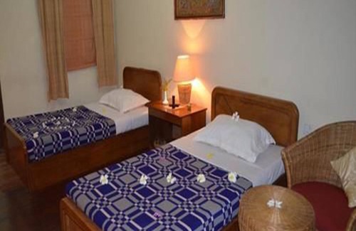 Kin Pun Sakhan Hotel | Golden Sunrise Hotel