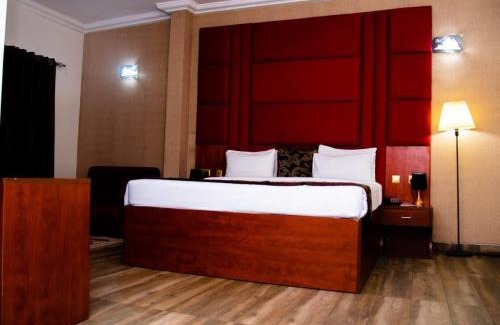 Port Harcourt Hotel | Golden Tulip Hotel -GT31 Stadium Road
