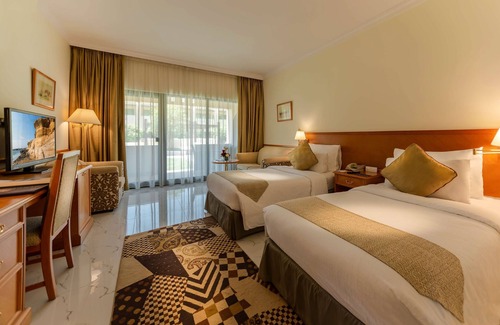 Nizwa Hotel | Golden Tulip Nizwa Hotel