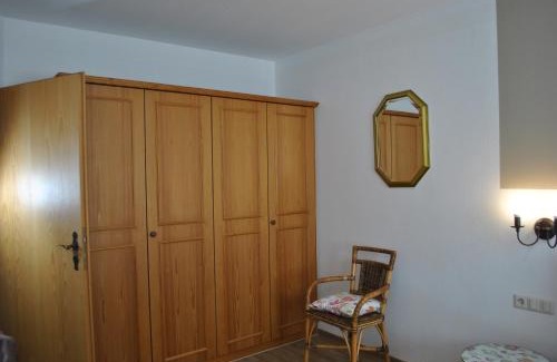 Baiersbronn Apartment | Goldener Hahn B&B Baiersbronn - Ferienwohnungen mit Hygge Pool & Sauna