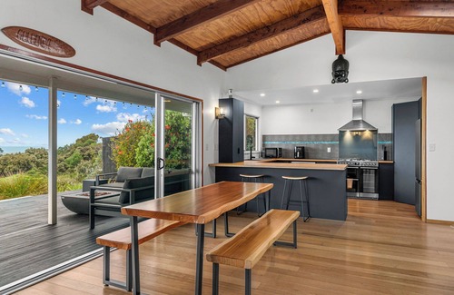 Mangawhai Heads House | Goldeneye - Mangawhai Heads Holiday Home