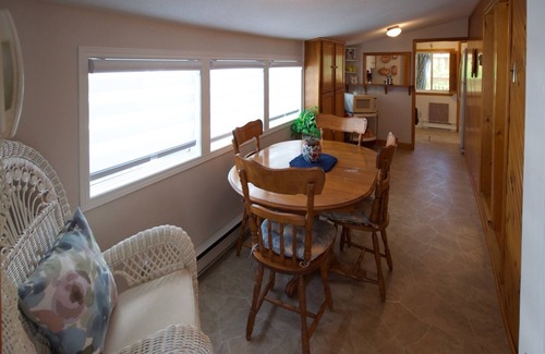 Grand Bend Cottage | Goldfish Cottage: Cute Cottage Steps From The Beach In Grand Bend!
