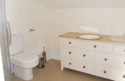 East Tisted Cottage | Goldridge Holiday Home Newton Valence