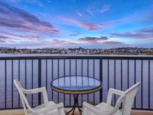 Teneriffe Apartment | Goldsborough Place Apartments