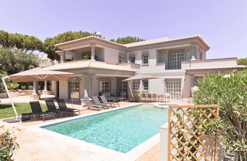 Vale do Garrao Villa | Golf and Beach Villa in Algarve, Portugal