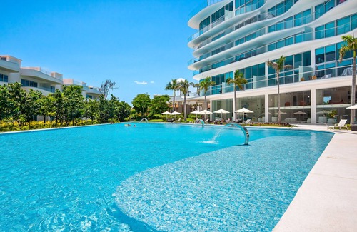 Flamingos Condo | Golf-and-sea condo with panoramic ocean/mountain views, pool