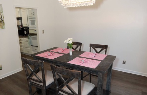 Warner Robins House | Golf community/Beautiful house with a golf view