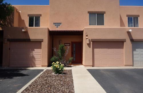 Moab South Valley Apartment | Golf course condo in Moab