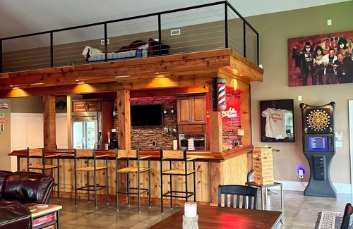 Lemon Springs House | Golf Destination w/Private Driving Range w/Lights, and Bar.
