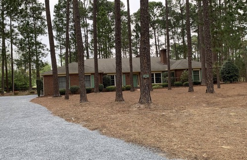Foxfire House | Golf-front Hole #15 Foxfire; 7 miles to Pinehurst. Sleeps 10