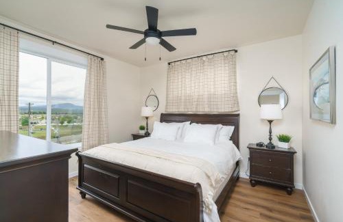 Post Falls House | Golf Getaway, Hot Tub, EV Charger, New 2025 Build