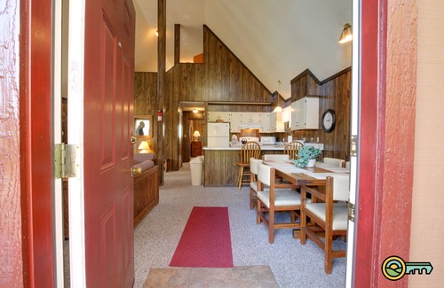 Basye Ski Chalet | Golf-lover's Mountain Chalet (#150A) - Great view of golf course!