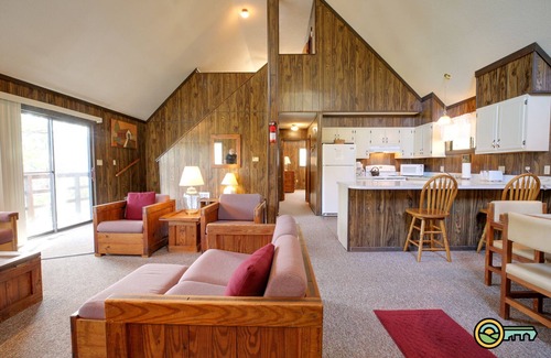 Basye Ski Chalet | Golf-lover's Mountain Chalet (#150A) - Great view of golf course!