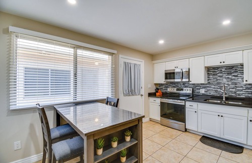 Spanish Gardens Revised Condo | Golf, Shop & Hike: Youngtown Hideaway!