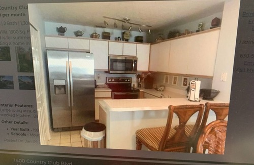 Mount Dora Villa | Golf, Swim, Tennis Historic Mt Dora -Cozy Cottage in the Country Club of Mt Dora