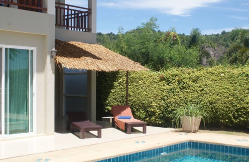 Khao Tao Apartment | Golf. Wild Watching . Thai Food