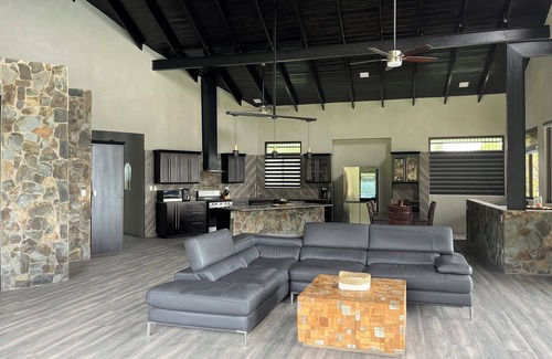 Ciudad-Hacienda Los Reyes House | Golfers Dream Vacation Home