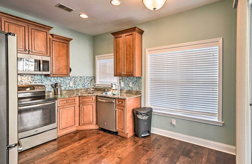 Red Hill House | Golfer’s Paradise in Myrtle Beach w/Balcony!
