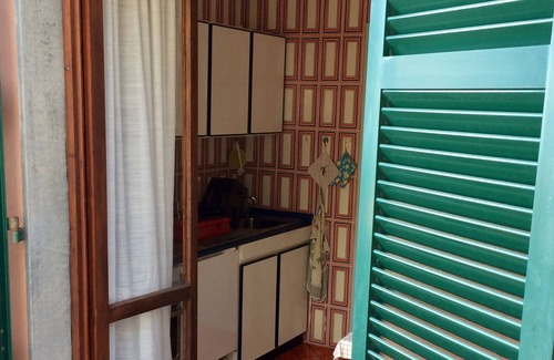 Tellaro Apartment | Golfo dei Poeti apartment with terrace and shared swimming pool