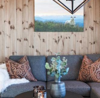 Kamben Apartment | Golsfjellet - Bualie, milevis med sykkelveier, fiske og vannaktivitet, ski inn/ut til alpinanlegg og langrennsløyper.