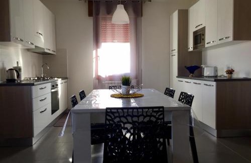 Favaro Veneto House | Gondola House
