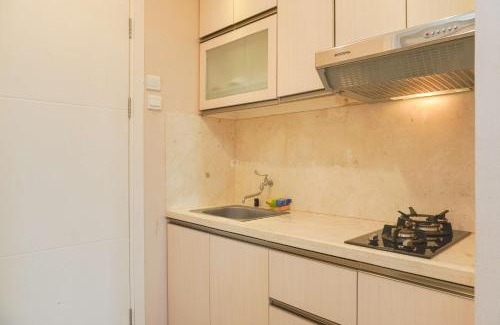 Cipulir Apartment | Good Deal and Restful Studio Kebayoran Icon Apartment By Travelio
