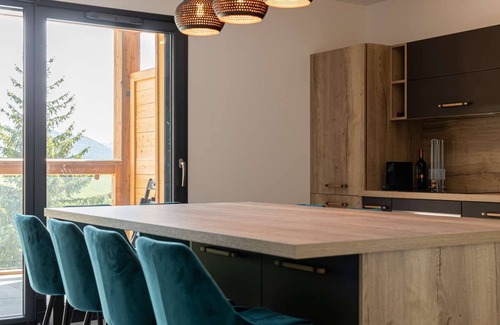 Le Chinaillon Apartment | Good standing apartment at the entrance to Chinaillon