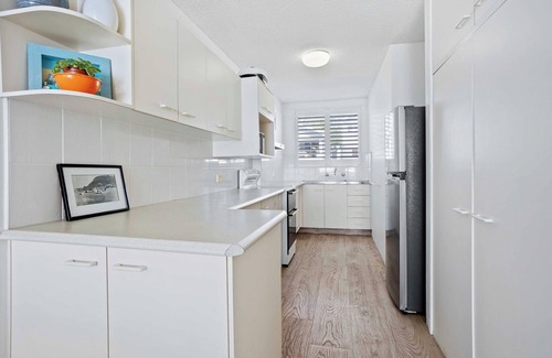 Burleigh Heads Apartment | Goodwin Towers 10, Burleigh Heads.