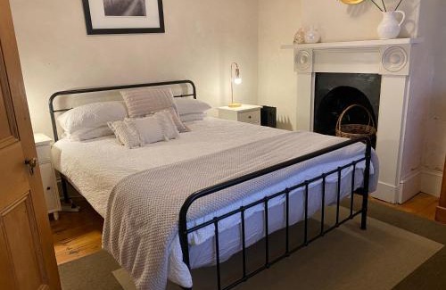 Goolwa House | Goolwa Mariner’s Cottage - Free Wifi and Pet Friendly - Centrally located in Historic Region